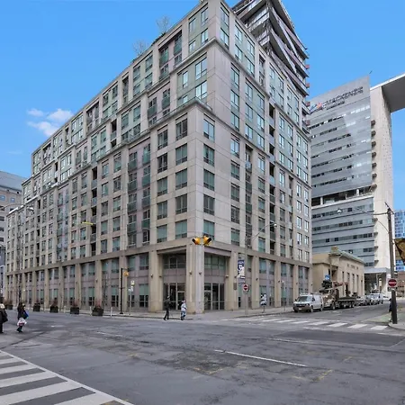 Toronto Luxury Accommodations - Qwest